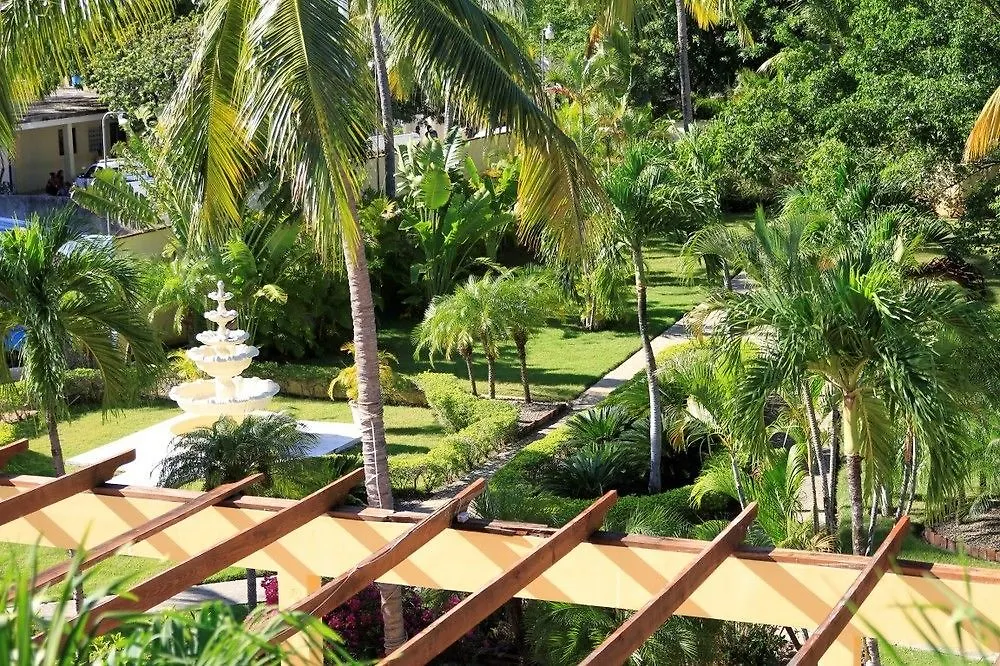 Garden Condos Hotell El Batey